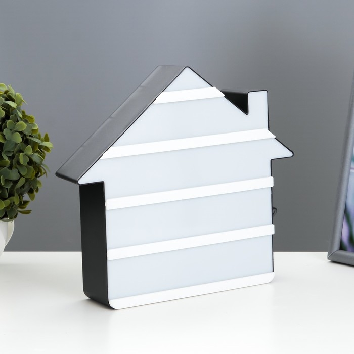 Ночник-алфавит Ночник-алфавит "Домик" LED английский, цифры, от батареек/USB чёрно-белый 22х24,5х5 см RISALUX 9335