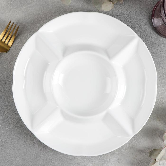 Менажница фарфоровая 5 ячеек Wilmax, d=24,5 см, цвет белый Менажница фарфоровая 5 ячеек Wilmax, d=24,5 см, цвет белый