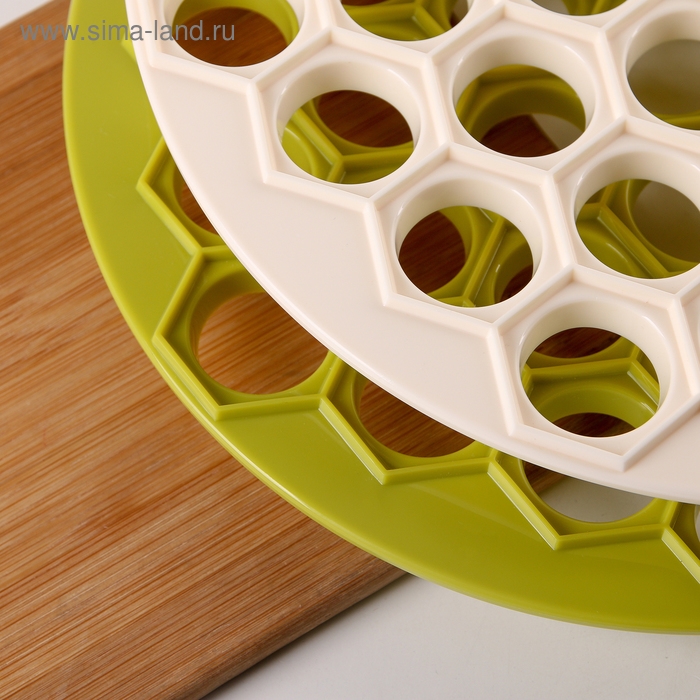 Пельменница, 37 ячеек, d=24.5 см, цвет МИКС Пельменница, 37 ячеек, d=24.5 см, цвет МИКС