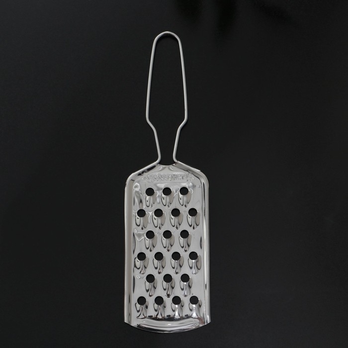 Тёрка для сыра крупная Доляна «Помощник», с ручкой, 21×5,5 см, цвет серебристый Тёрка для сыра крупная Доляна «Помощник», с ручкой, 21×5,5 см, цвет серебристый