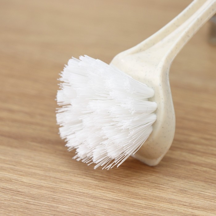 Щётка для посуды с прямой ручкой Malta, 5×5×23 см, цвет бежевый Щётка для посуды с прямой ручкой Malta, 5×5×23 см, цвет бежевый