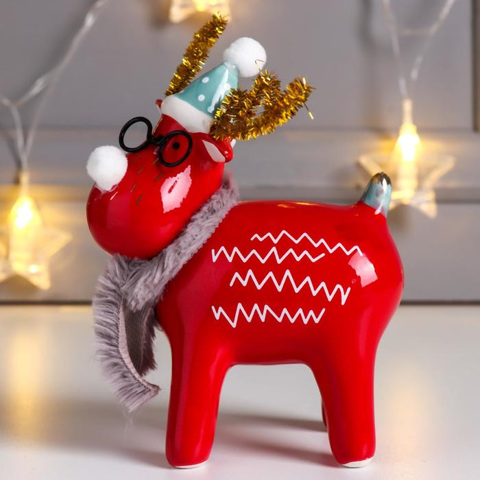 Сувенир керамика Сувенир керамика "Лосик в колпаке и очках" красный 15,5х6,5х10,7 см