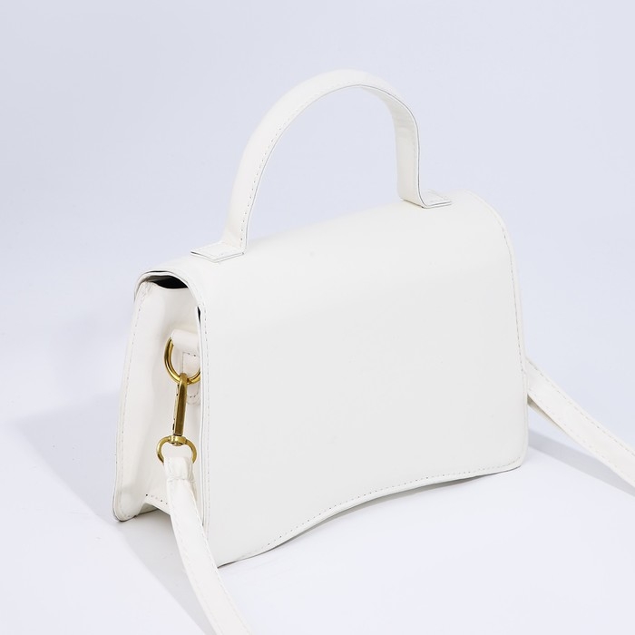 Сумка-мессенджер на магните, цвет белый Сумка-мессенджер на магните, цвет белый