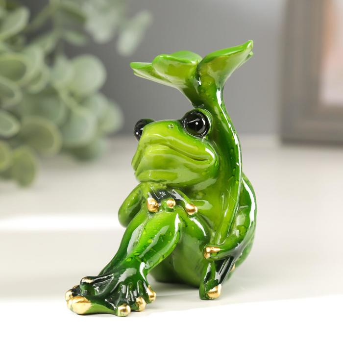 Сувенир полистоун Сувенир полистоун "Лягушка с листочком" МИКС 10х6х11 см