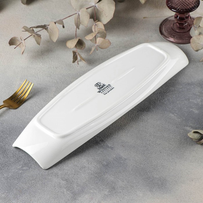 Блюдо фарфоровое Wilmax, 35×11 см, цвет белый Блюдо фарфоровое Wilmax, 35×11 см, цвет белый