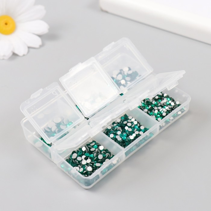 Декор для творчества стекло Декор для творчества стекло "Стразы. Голубой циркон" d=2-4,8 мм н-р 1188 шт 6х8х1,5 см