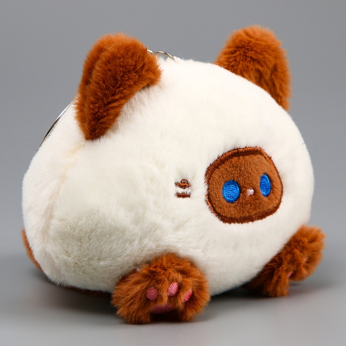 Мягкая игрушка «Котик-кругляш» на брелоке, 11 см, цвет бело-коричневый Мягкая игрушка «Котик-кругляш» на брелоке, 11 см, цвет бело-коричневый