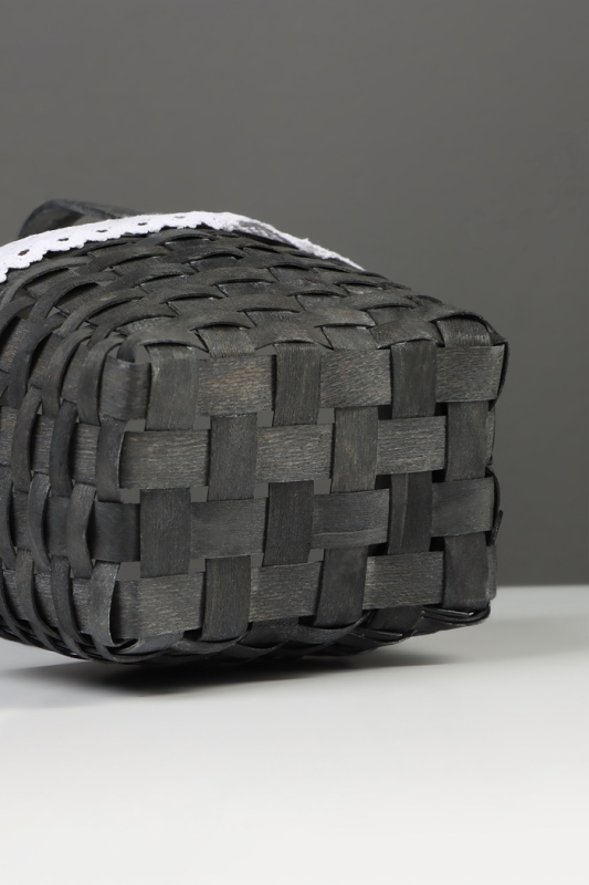 Корзина плетёная, с кружевом, 22×17×11 см, ручка h=16 см, ива, серая Корзина плетёная, с кружевом, 22×17×11 см, ручка h=16 см, ива, серая