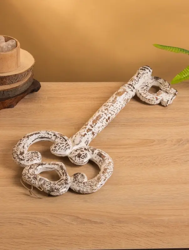 Сувенир «Ключ от счастья», 55×4×22 см, дерево Сувенир «Ключ от счастья», 55×4×22 см, дерево