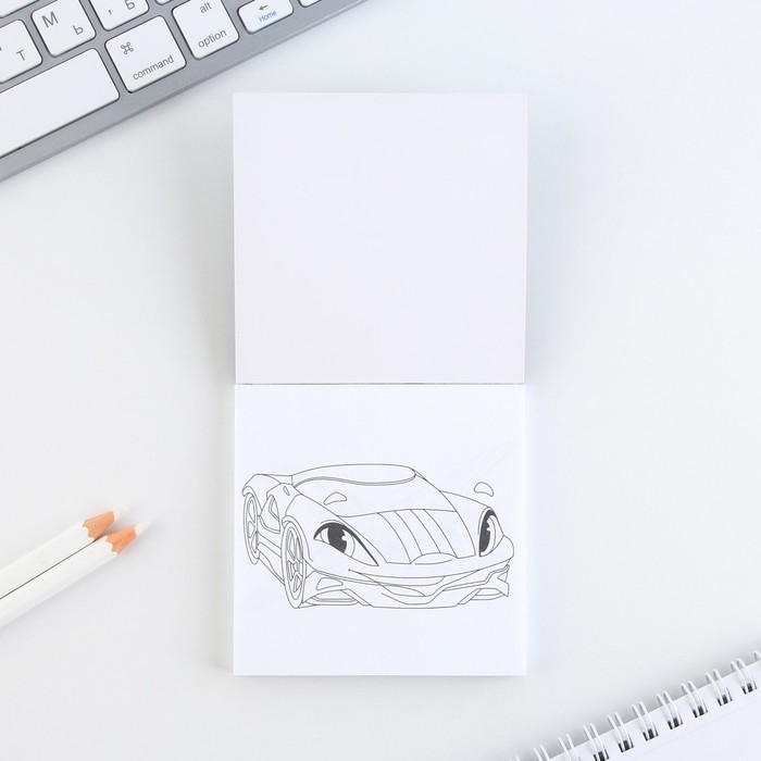 Подарочный набор: блокнот-раскраска и восковые мелки «Юному герою» Подарочный набор: блокнот-раскраска и восковые мелки «Юному герою»