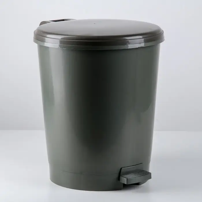 Ведро для мусора с педалью &laquo;Эконом&raquo;, 12 л, с педалью, МИКС