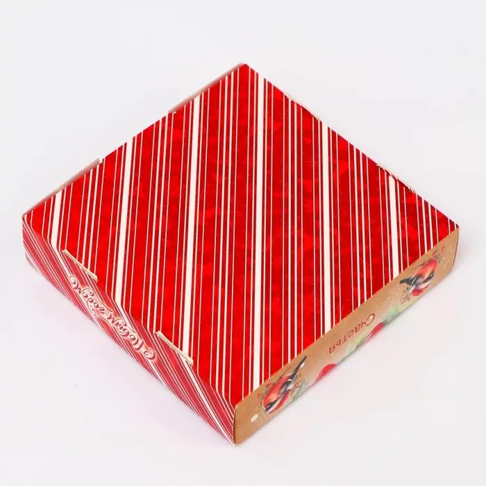 Подарочная коробка сборная с окном «Снегири», 13×13×3 см Подарочная коробка сборная с окном «Снегири», 13×13×3 см