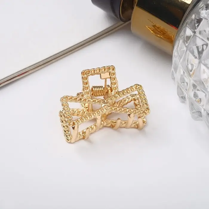 Крабик для волос «Эмма», бантик, 2.5 см, золото Крабик для волос «Эмма», бантик, 2.5 см, золото