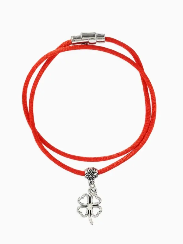 Браслет-оберег &laquo;Красная нить&raquo;, на удачу, клевер контурный, цвет серебро, 23 см