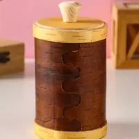 Туес "Конь вороной" d8, высота с хватком 15,5см, береста Туес "Конь вороной" d8, высота с хватком 15,5см, береста