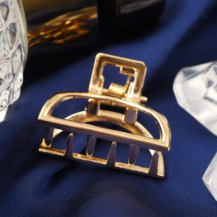 Крабик для волос «Маргарита», дуга, 2.5 см, золото Крабик для волос «Маргарита», дуга, 2.5 см, золото