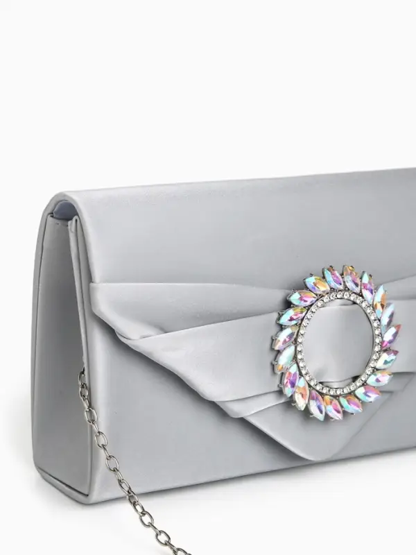 Сумка-клатч женская вечерняя на магните, на цепочке, с декоративной пряжкой, серебристая