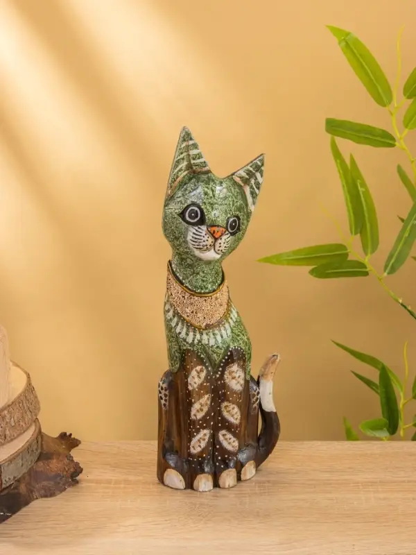 Сувенир «Кошка в ошейнике», 10×4×30 см, дерево, МИКС