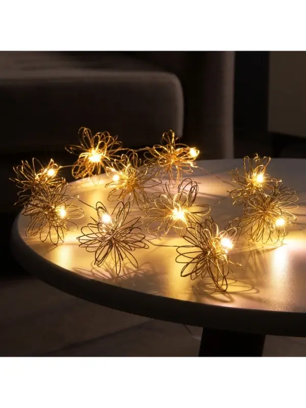 Гирлянда &laquo;Нить&raquo; роса 5 см с насадками &laquo;Вспышка&raquo;, IP20, серебристая нить, 10 LED, от батареек АА&times;2, свечение тёплое белое