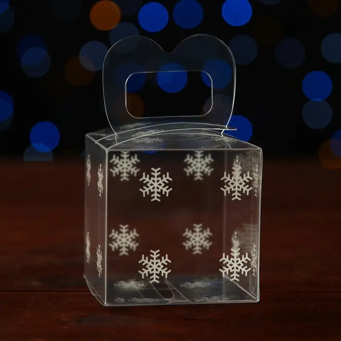 Коробка подарочная новогодняя складная ПВХ «Снежинки» 5×5×5 см Коробка подарочная новогодняя складная ПВХ «Снежинки» 5×5×5 см