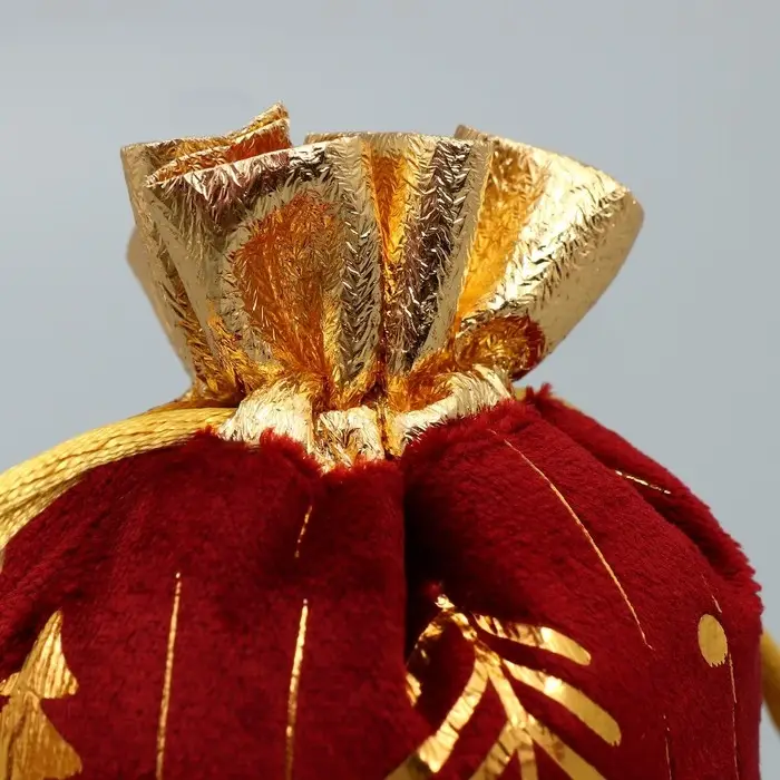 Мешочек подарочный плюш «Сказка с тобой», ёлки, тиснение, 10 х 12 см +/- 1.5 см Мешочек подарочный плюш «Сказка с тобой», ёлки, тиснение, 10 х 12 см +/- 1.5 см