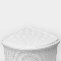 Корзина для белья угловая с крышкой &laquo;Ротанг&raquo;, 60 л, 40.5&times;40.5&times;57 см, белая