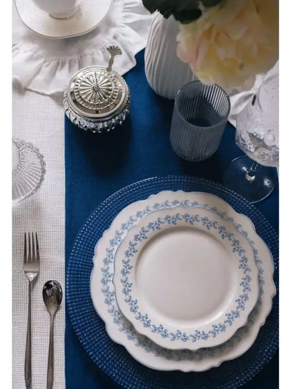 Тарелка WY Royal blue, d=26.5 см, фарфор, белая