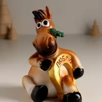Копилка полистоун "Конь с подковой - Люблю и клевером" 9,7х8,5х13,3 см