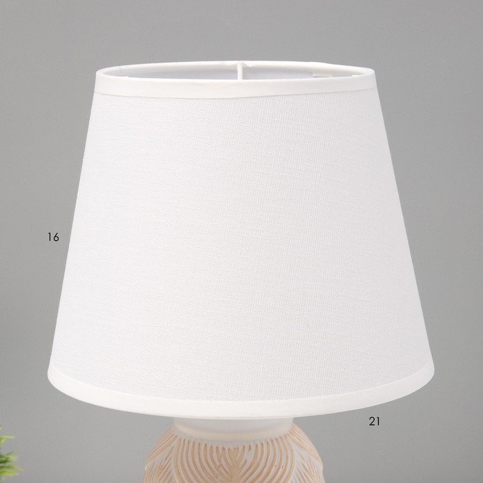 Настольная лампа Настольная лампа "Анфия" Е14 40Вт белый 20х20х32 см