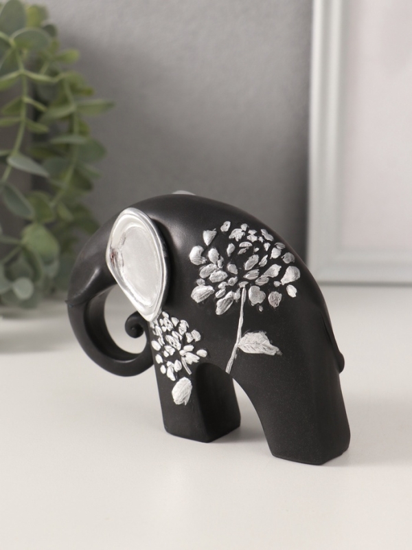 Сувенир полистоун Сувенир полистоун "Чёрный слон с серебр. ушками хобот завиток" серебряный цветок 12х5х9 см 1074030