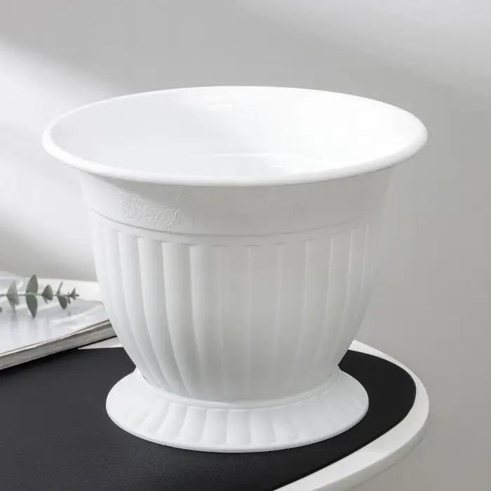Горшок для цветов «Венеция», 7 л, пластиковый, белый Горшок для цветов «Венеция», 7 л, пластиковый, белый