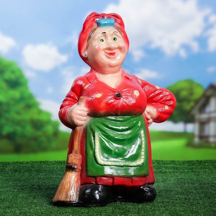 Садовая фигура  Садовая фигура "Теща с метлой средняя" 59х40х25см  МИКС