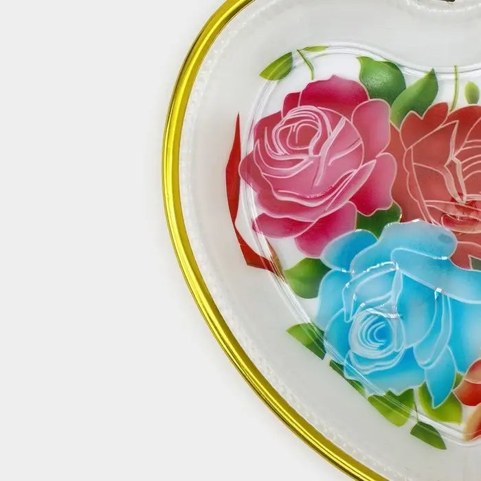 Блюдо фигурное Доляна «Сердце», 16,5×16,5 см, рисунок МИКС Блюдо фигурное Доляна «Сердце», 16,5×16,5 см, рисунок МИКС