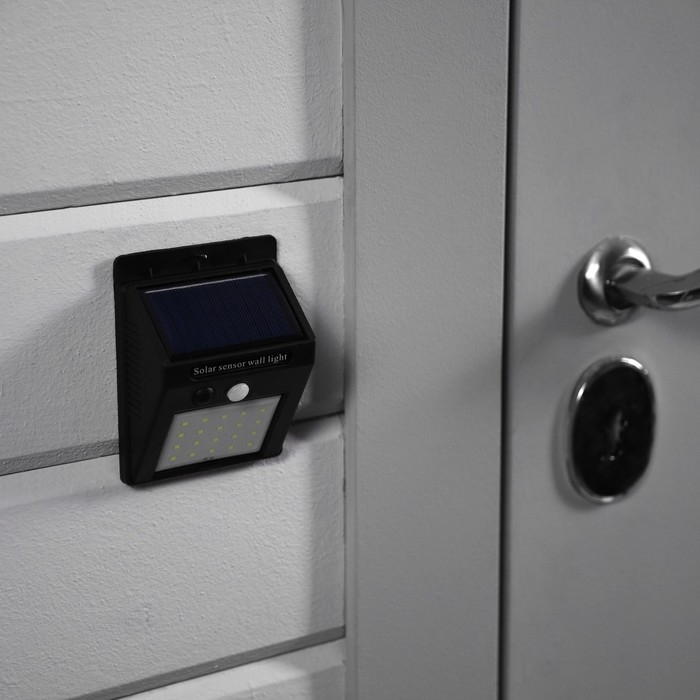 Садовый светильник на солнечной батарее, накладной, 9.5 × 13 × 5 см, 20 LED, свечение белое Садовый светильник на солнечной батарее, накладной, 9.5 × 13 × 5 см, 20 LED, свечение белое