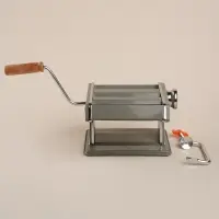 Лапшерезка ручная SL Home &laquo;Оливковая роща&raquo;, 21&times;15&times;13.5 см, нержавеющая сталь, оливковая
