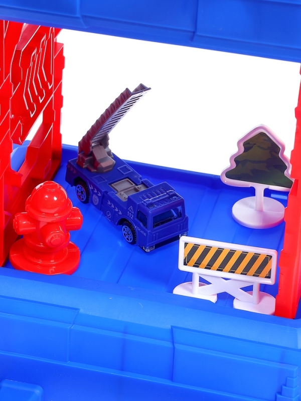 Игровой набор «Полицейский участок» в чемодане Игровой набор «Полицейский участок» в чемодане