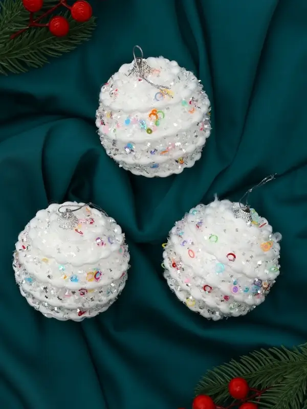 Набор шаров пластик d-8 см, 3 шт Набор шаров пластик d-8 см, 3 шт "Акли" белый