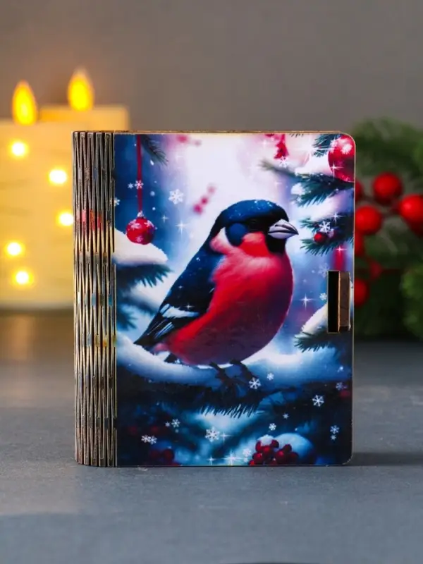 Шкатулка-конверт для для подарочных карт или денег № 1 "Снегирь на елке". 9,8х8,5х2 см.