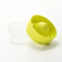 Соковыжималка для цитрусовых с лотком и крышкой Доляна, d=7.5 см, 7&times;8 см, МИКС