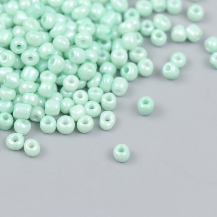 Бисер стекло 6/0  Бисер стекло 6/0 "Светло-зелёный" макарун, глянец 450 гр