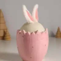 Сувенир керамика, текстиль "Зайчик в яйце" розовый 9х9х15,5 см Сувенир керамика, текстиль "Зайчик в яйце" розовый 9х9х15,5 см