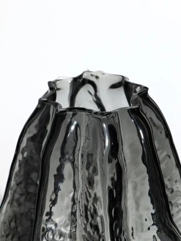 Ваза стекло настольная  Ваза стекло настольная "Кэли" 21х12х6 см, серый