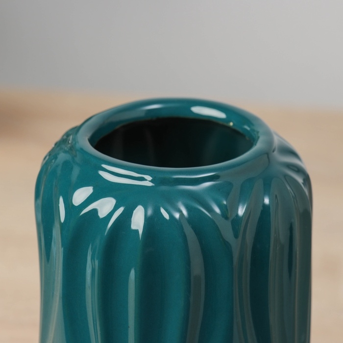 Ваза керамика настольная Ваза керамика настольная "Лиам" d-6см, h-20х10 см, зелёный