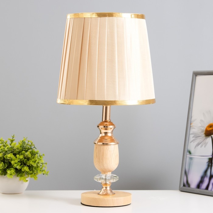 Настольная лампа Настольная лампа "Ситара" Е27 40Вт золото 23х23х43 см RISALUX