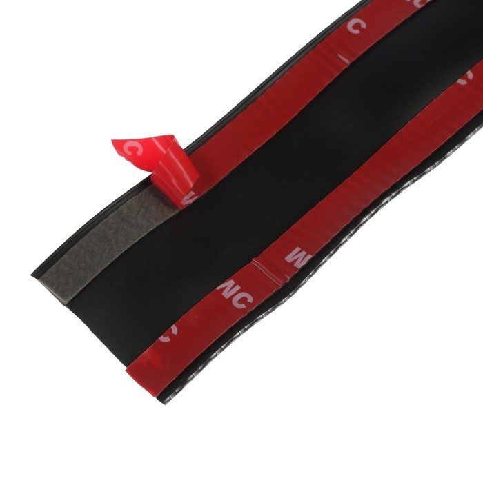 Защитная накладка на порог автомобиля TORSO, самоклеящаяся, карбон, 5х250 см Защитная накладка на порог автомобиля TORSO, самоклеящаяся, карбон, 5х250 см