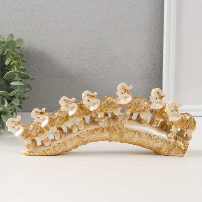 Сувенир полистоун Сувенир полистоун "Семь слонов на бивне" резной 10х24х3,5 см