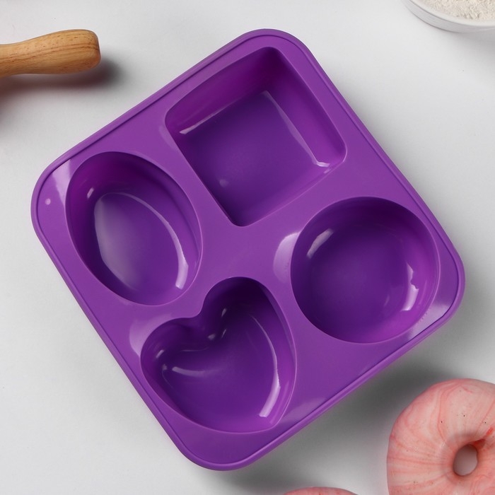 Форма силиконовая для выпечки &laquo;Фигуры и сердце&raquo;, 16&times;17 см, 4 ячейки (7&times;7 см), цвет МИКС