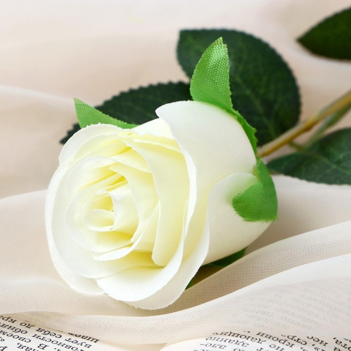 Цветы искусственные  Цветы искусственные "Бутончик розы" 5х50 см, белый