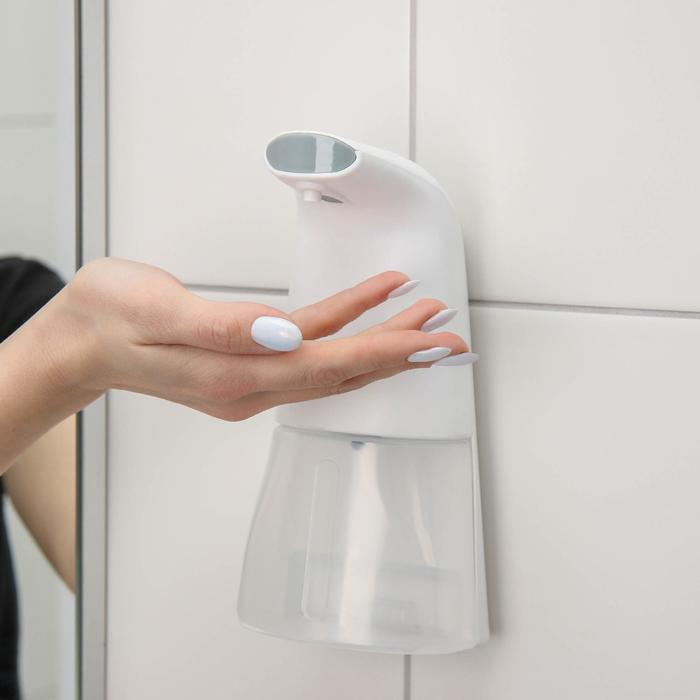 Диспенсер для антисептика/пенного мыла, 300 мл, сенсорный на батарейках, цвет белый Диспенсер для антисептика/пенного мыла, 300 мл, сенсорный на батарейках, цвет белый