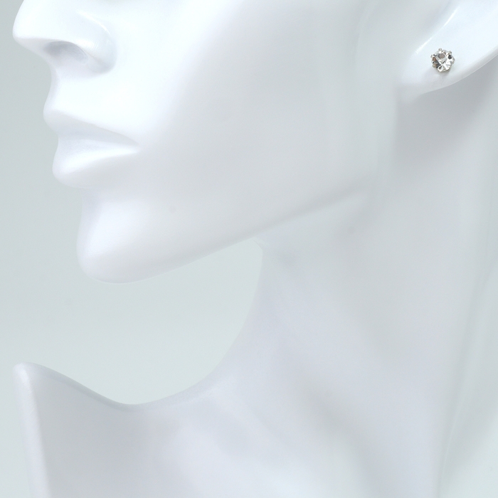 Набор 4 предмета: 3 пары серьги, 1 браслет «Блеск» фонд, цвет белый в серебре Набор 4 предмета: 3 пары серьги, 1 браслет «Блеск» фонд, цвет белый в серебре